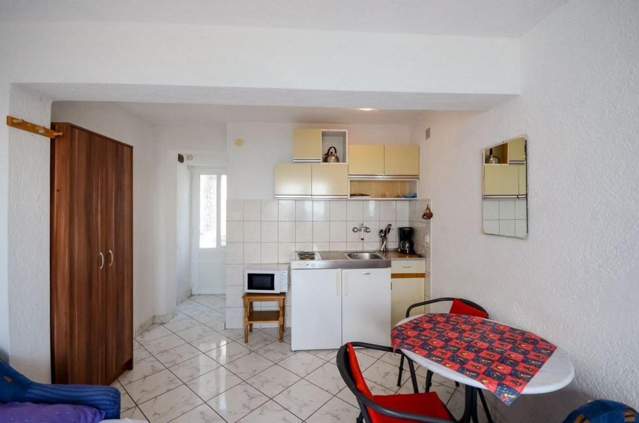 Apartments Lucia Senj  Luaran gambar
